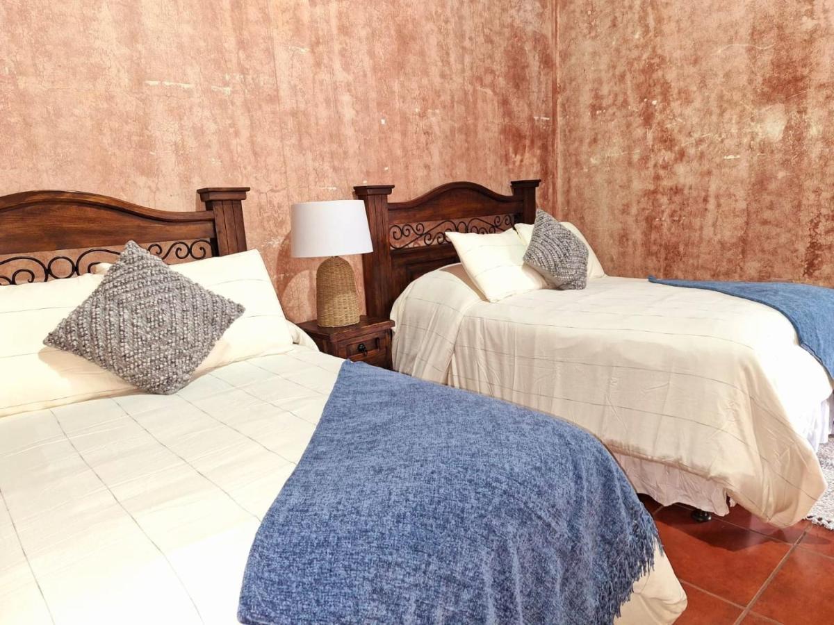 Hotel Boutique Casa Del Angel Антигуа-Гватемала Экстерьер фото