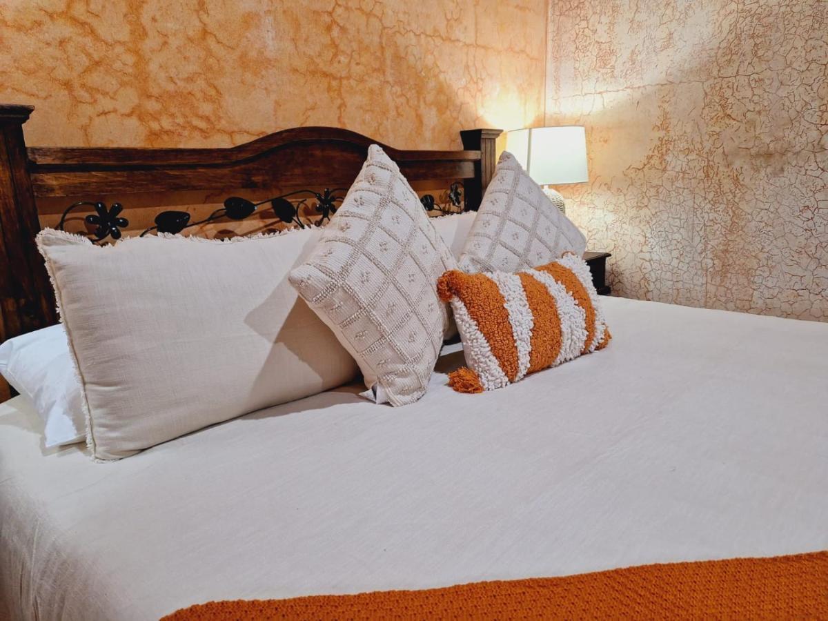 Hotel Boutique Casa Del Angel Антигуа-Гватемала Экстерьер фото
