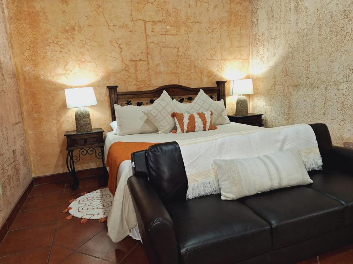 Hotel Boutique Casa Del Angel Антигуа-Гватемала Экстерьер фото
