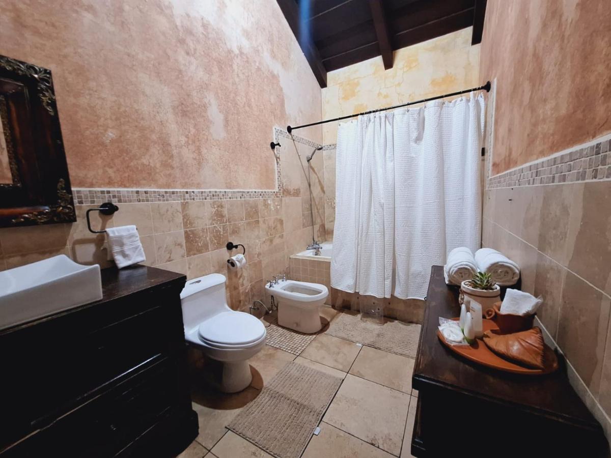 Hotel Boutique Casa Del Angel Антигуа-Гватемала Экстерьер фото